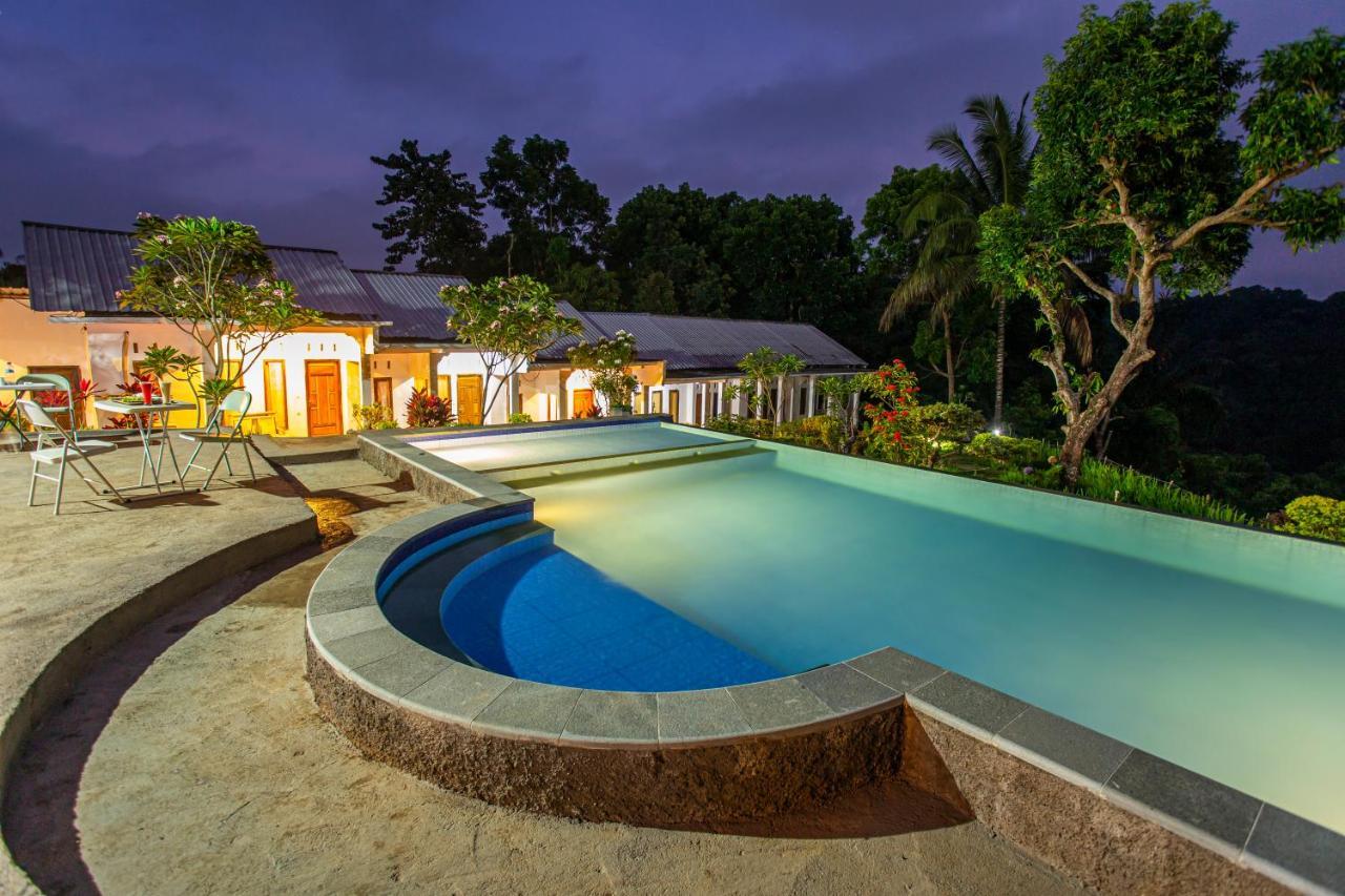 Pondok Guru Bakti Cottage 세나루 외부 사진