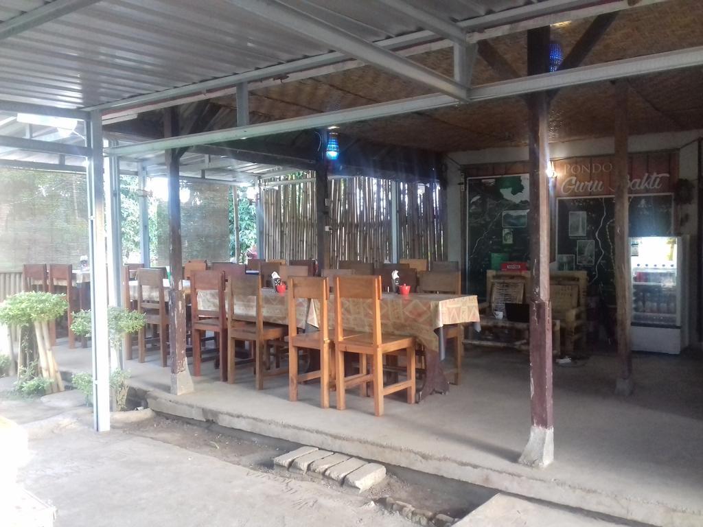 Pondok Guru Bakti Cottage 세나루 외부 사진